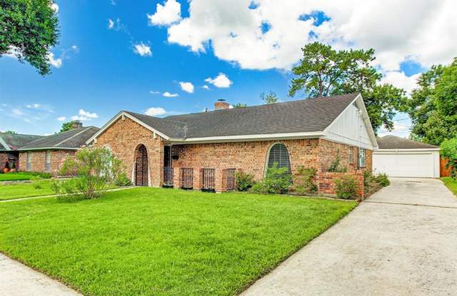 5419 Golf Drive Gallery 2