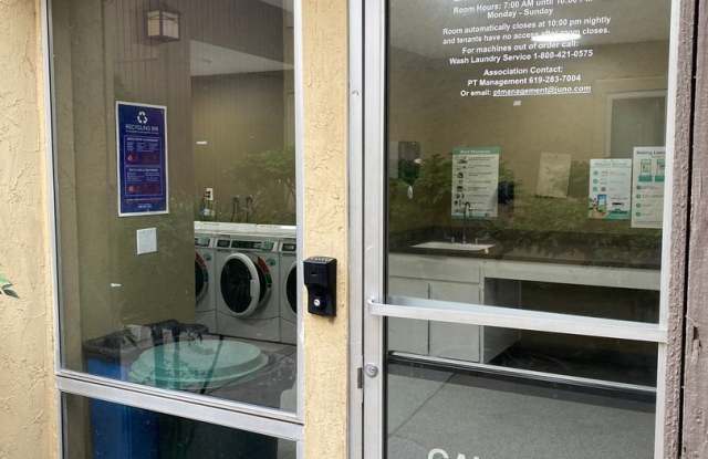 2BD / 1BA Apartment with AC and parking in Mission Valley! photos photos