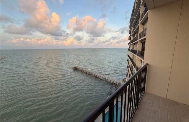 4350 Ocean Drive Gallery 3