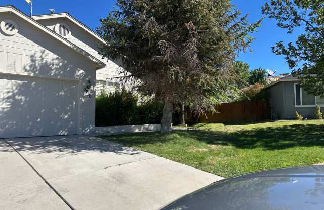 Adorable single story, 3 bedroom, 2 bath home, 1436 sq ft with 2 car garage - 2230 Desert Village Court, Sparks, NV 89436