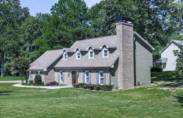 2200 Heritage Trace View Gallery 3