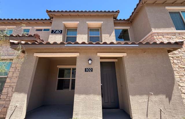 Stylish 3-Bedroom Retreat in the Heart of Gilbert photos photos