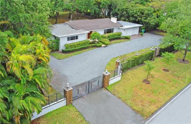8750 SW 96th St - 8750 Southwest 96th Street, Kendall, FL 33176