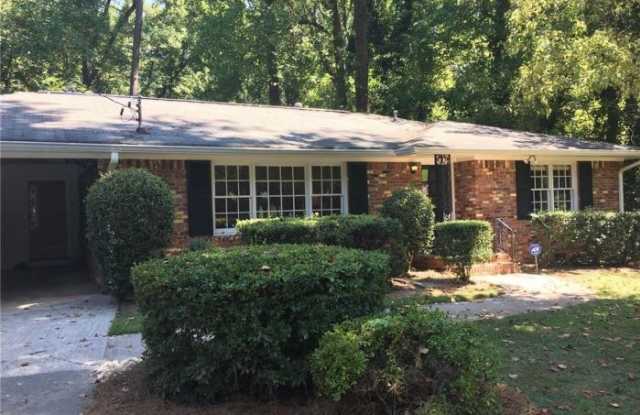 6615 Wright Circle Gallery 2
