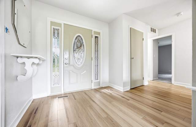 190 S Circle Avenue Gallery 3