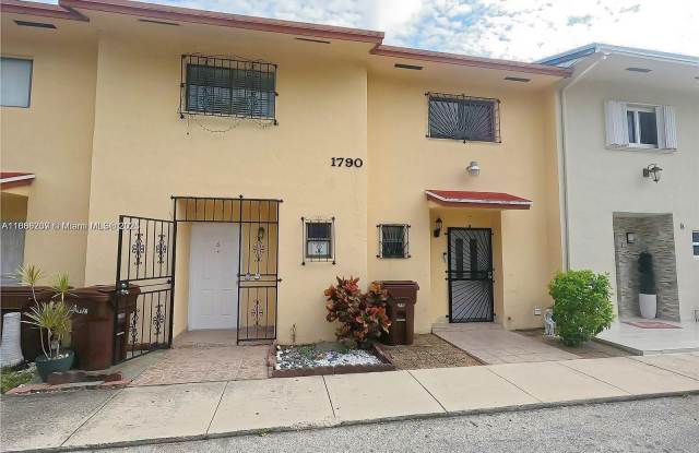 1790 W 58th St photos photos