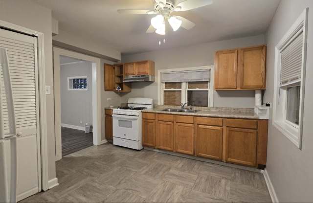 16935 Western Ave - 16935 Western Avenue, Hazel Crest, IL 60429
