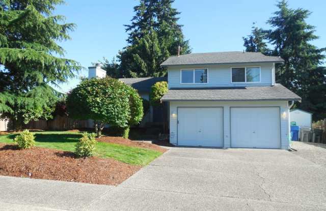 12127 SE 217th Pl - 12127 Southeast 217th Place, Kent, WA 98031