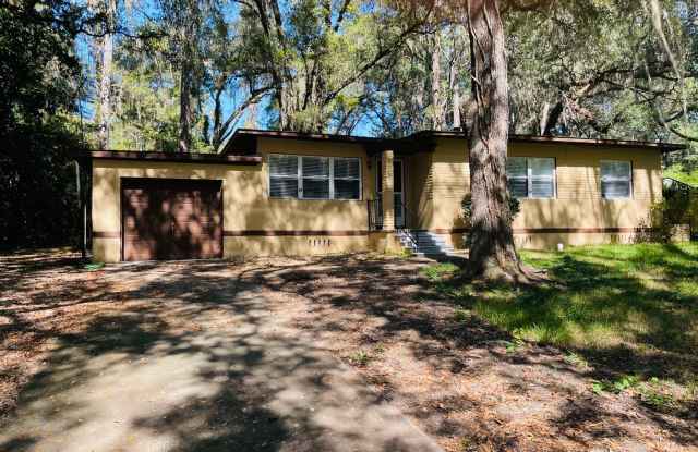Brilliant house in Indian Head Acres photos photos