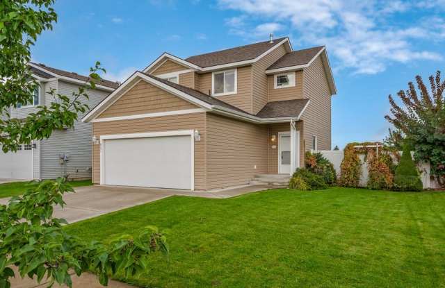 3 bed 2.5 bath Crown Pointe Neighborhood - 8251 Scotsworth Street, Post Falls, ID 83854