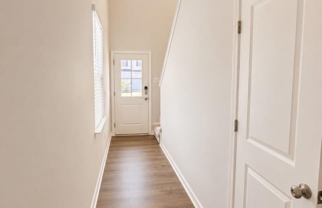 601 Poinsett Bridge Way Gallery 2
