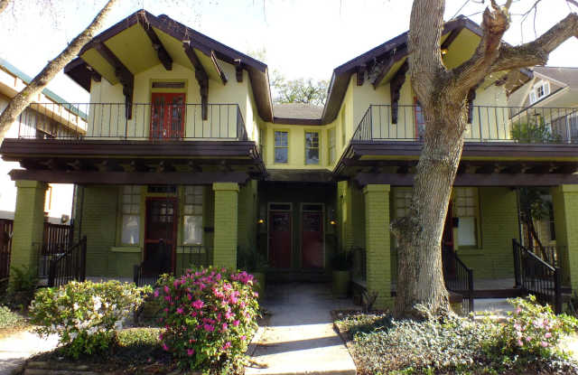 2120 HERSCHEL Street Gallery 2