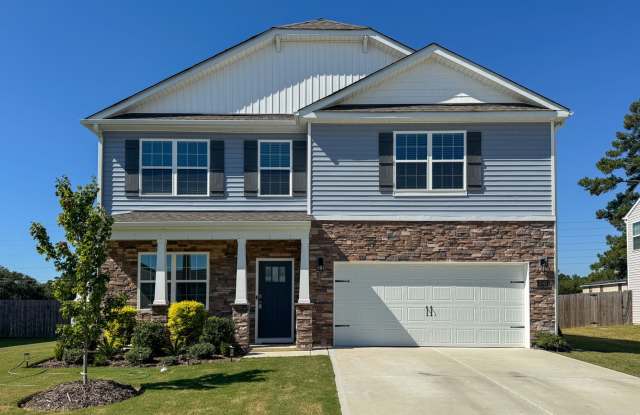 4 Bed 2.5 Bath Home with Flex Spaces Gallery 1