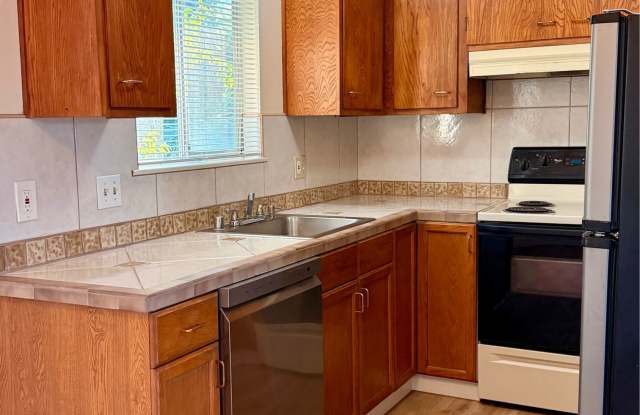 5715 Almaden Road - 3 Gallery 3