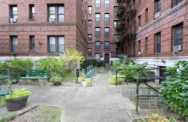 11525 Metropolitan Avenue - 115-25 Metropolitan Avenue, Queens, NY 11418
