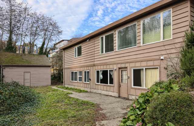 3bd/3ba Seattle Home photos photos