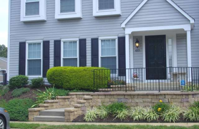 7809 HARROWGATE CIR #2 - 7809 Harrowgate Circle, West Springfield, VA 22152