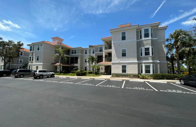 ~RARE~ 1 Bed Condo Across from Coconut Point - 23560 Walden Center Drive, Estero, FL 34134