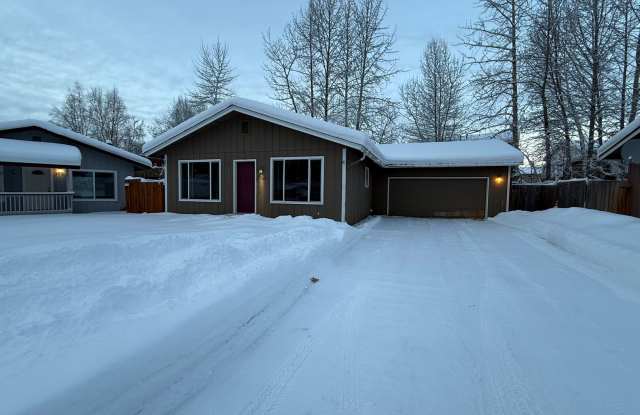 3 Bedroom Ranch House w/Large 2 Car Garage and Fenced Yard! - 7720 Randamar Circle, Anchorage, AK 99507