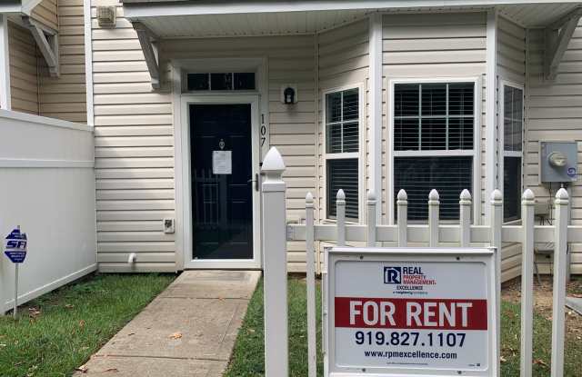 RENT READY Townhome Convenient to I440  I540, Near Anderson Pointe Park! photos photos
