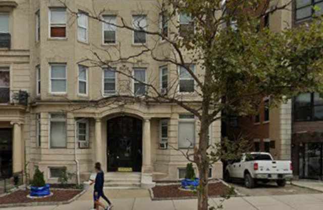 2 Bed Split in Fenway Gallery 3