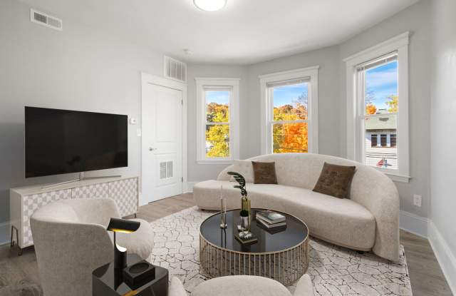 3bed 2bath with laundry in unit in Brighton now available Gallery 3