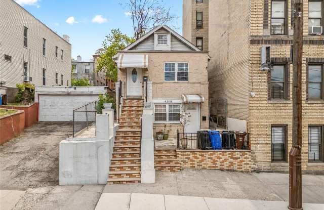 4306 Matilda Avenue photos photos