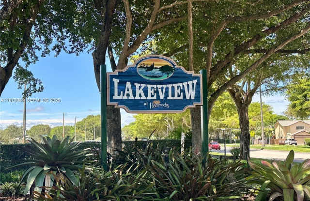 9701 Hammocks Blvd photos photos