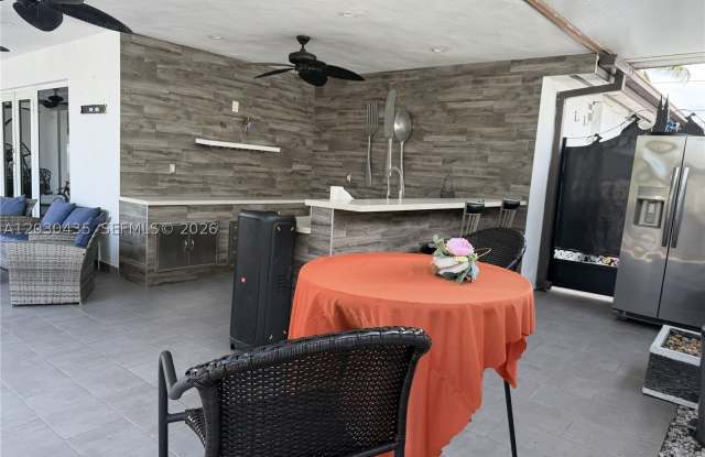 1870 W 64th St - 1870 West 64th Street, Hialeah, FL 33012 1870 W 64th St - 1870 West 64th Street, Hialeah, FL 33012