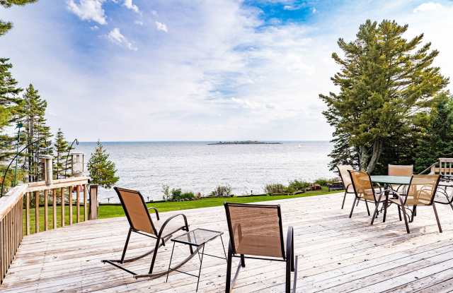 278 Scenic Dr. Furnished 4 Br On Lake Superior Gallery 4