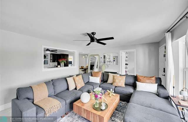 3657 Ruskin Ave photos photos