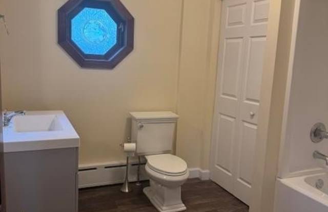 116 S MAIN Street unit: 2 Gallery 4