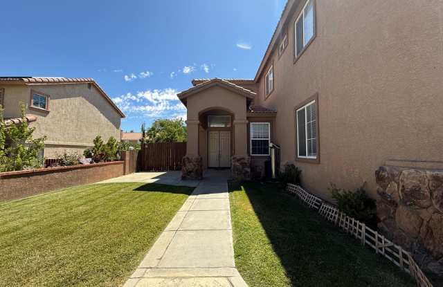 Available Now Palmdale 7 bedrooms ! photos photos