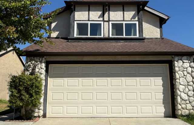 Lovely 3 bed  2 1/2 bath photos photos