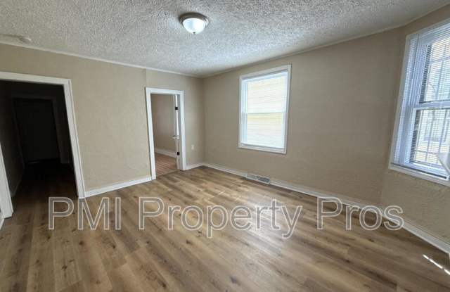 2945 N 23rd St photos photos