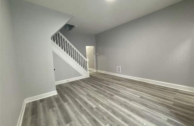 499 East Lorraine Avenue photos photos