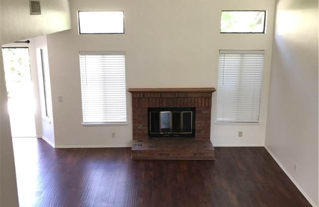 1933 Cobblefield Way Gallery 4