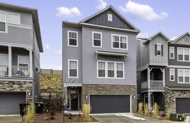 4474 Peak Crest View photos photos