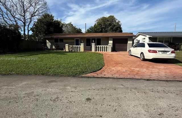 2706 Montego Dr photos photos