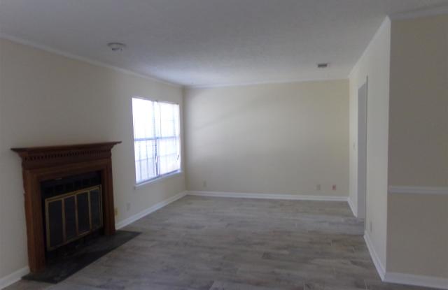 255 Mayflower Ln N - 255 Mayflower Ln, Nashville, TN 37115