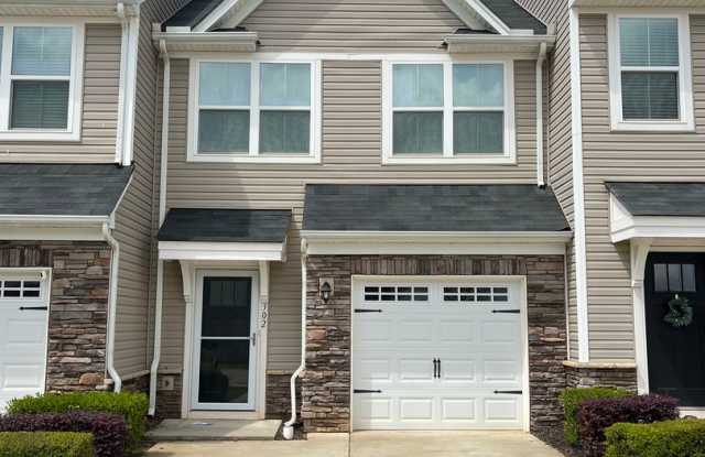 3 Bed 2 Bath Townhome Located in Simpsonville photos photos