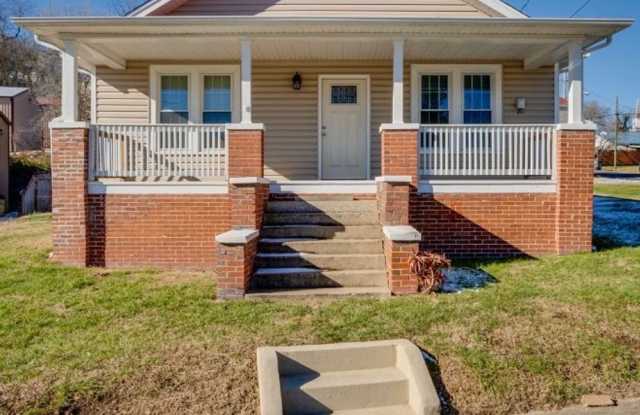 Charming updated Home 3bd/1ba Kingsport TN photos photos