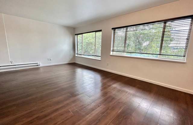 Bayview Apartments Gallery 1