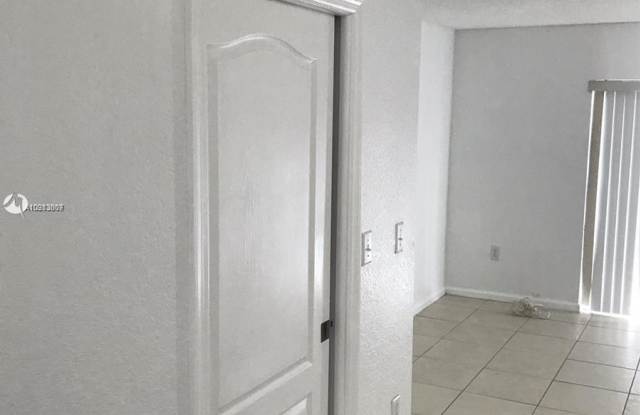 14086 SW 121st Pl Gallery 3