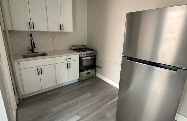 104 Belmont Ave photos photos