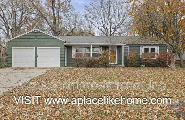 6535 Melrose Ln - 6535 Melrose Lane, Shawnee, KS 66203