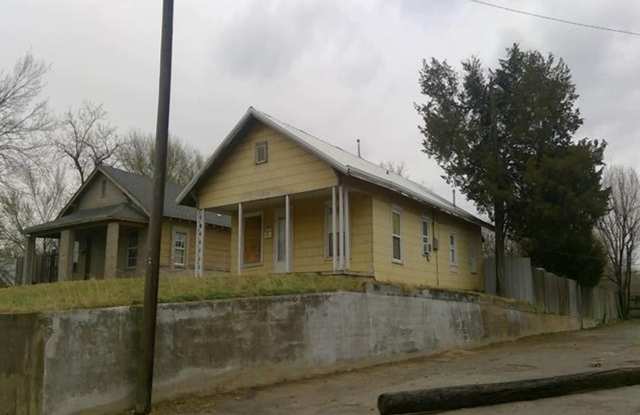 West Tulsa Single Family Home 3 beds 2 bath - 5134 Charles Page Boulevard, Tulsa, OK 74127