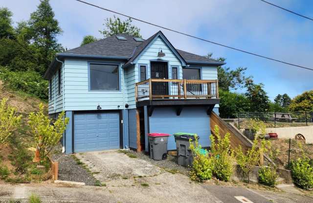 A Beautiful Home with Great Views! - 339 3rd Street, Astoria, OR 97103