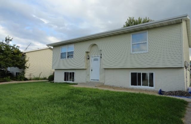 4714 Valley Dr NW - 4714 Valley Drive Northwest, Rochester, MN 55901
