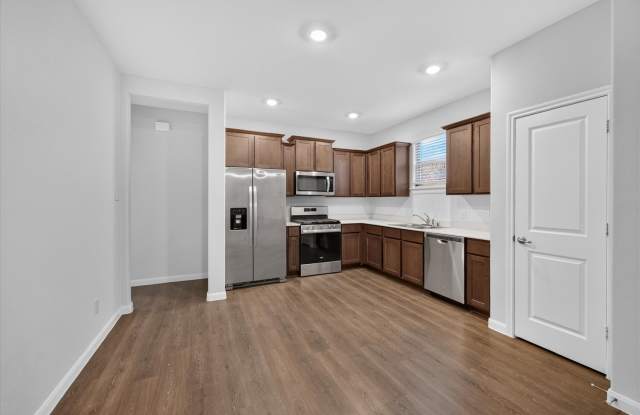 3920 Oak Creek Circle Gallery 4